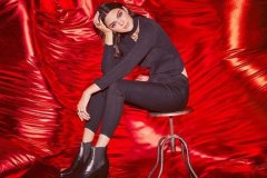 ģKendall Jenner Ƭ